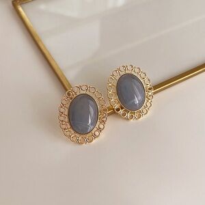 Vintage Antique Style Earrings With Silver Needle